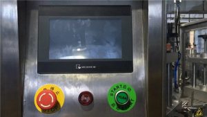 Kozmetični polnilni stroj za ultrazvočno tesnjenje