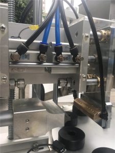 Kozmetični polnilni stroj za ultrazvočno tesnjenje